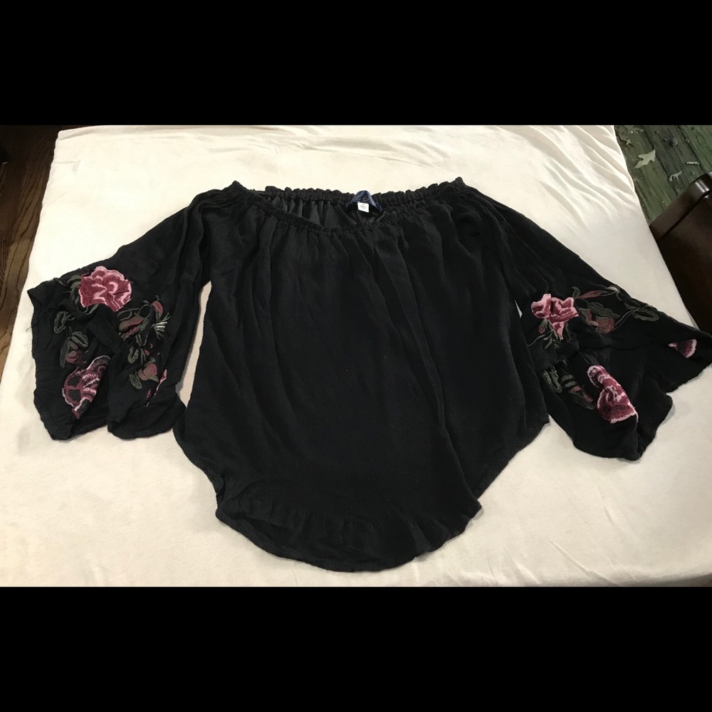 Off the shoulder, floral sleeve black top